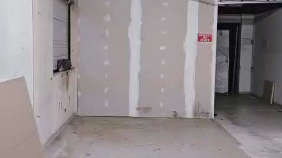 Démolition, travaux de platrerie et pose de faux plafonds démontables 🔨 🧰 🪚